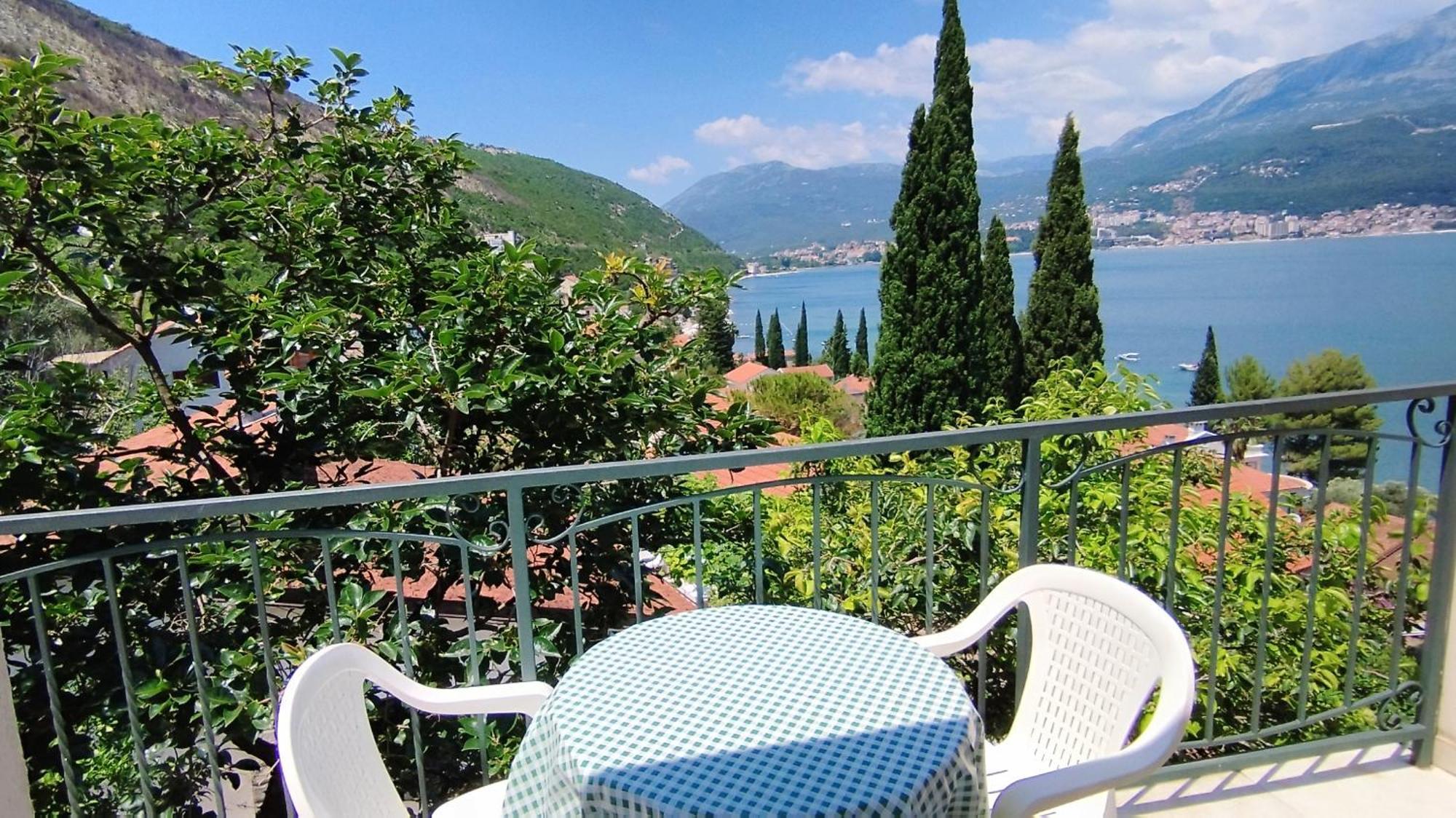Villa Boka Sunrise Apartments Herceg Novi Pokój zdjęcie