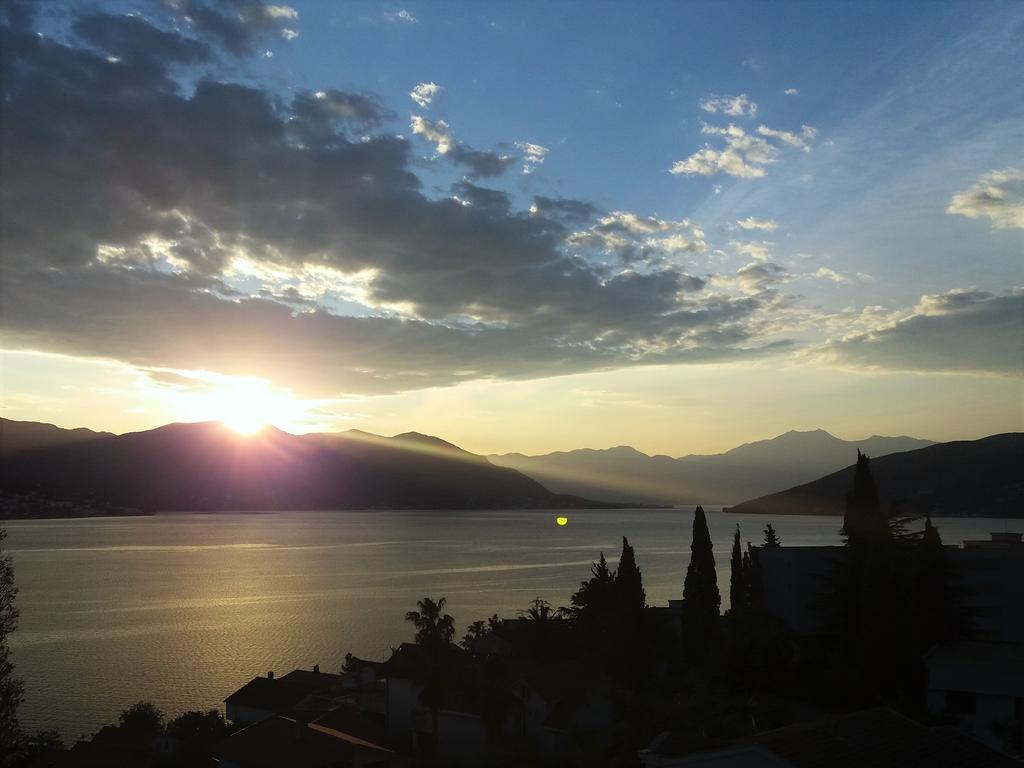 Villa Boka Sunrise Apartments Herceg Novi Zewnętrze zdjęcie